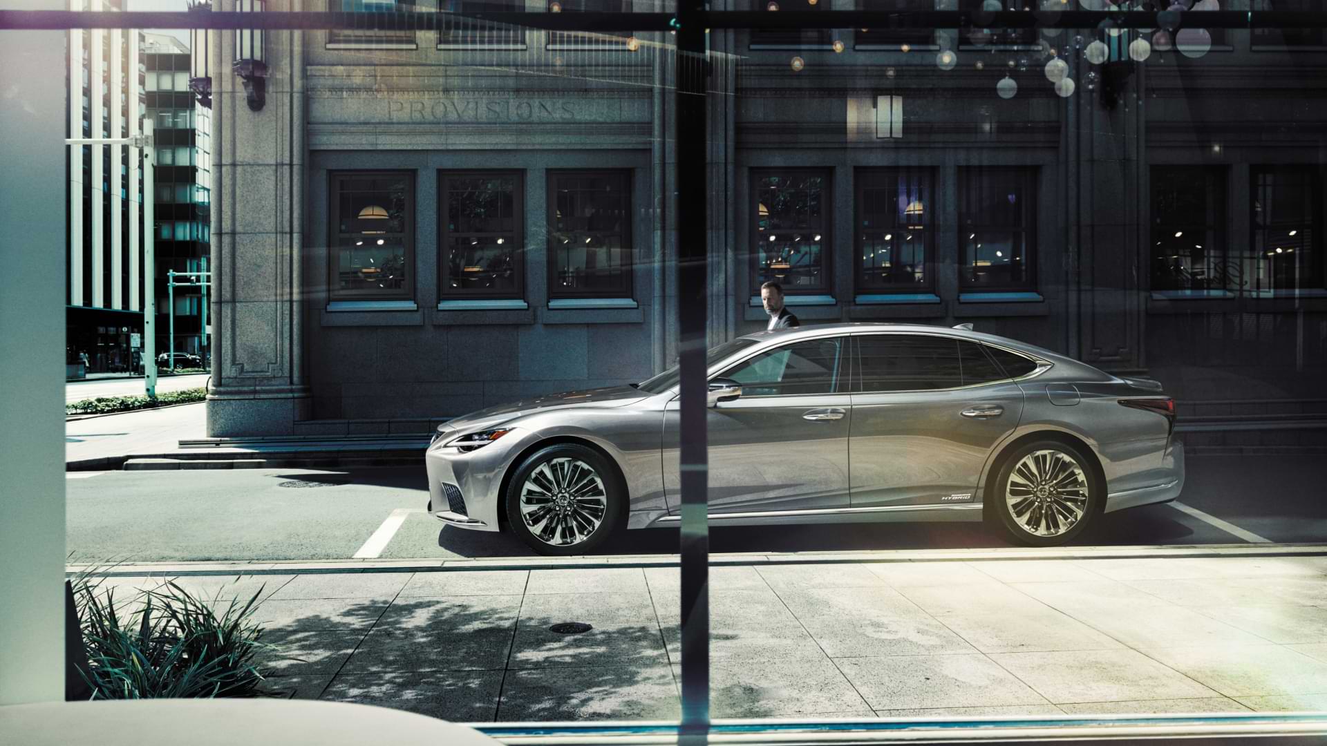 Lexus LS
